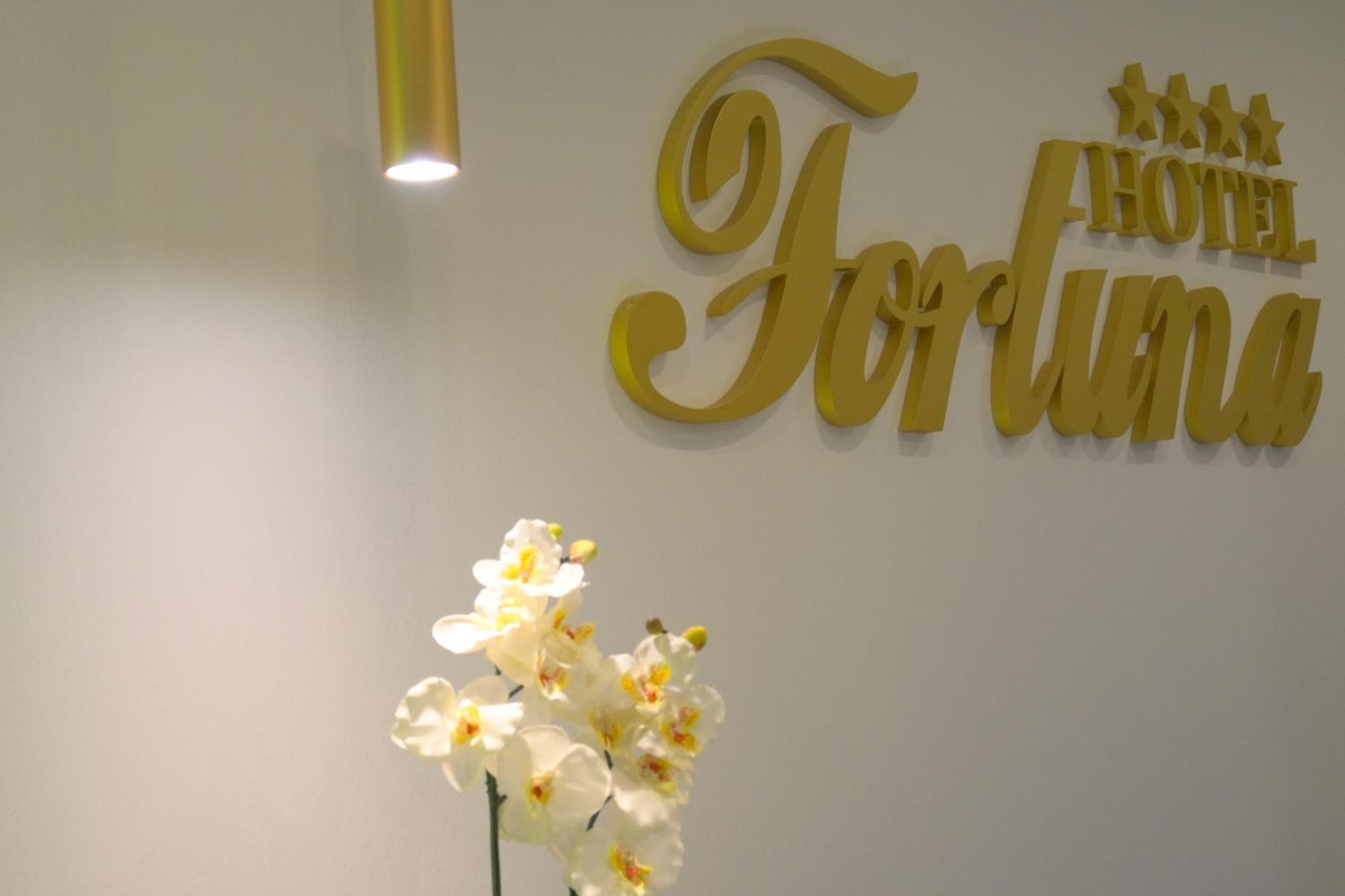 Hotel Fortuna Milna  Eksteriør billede