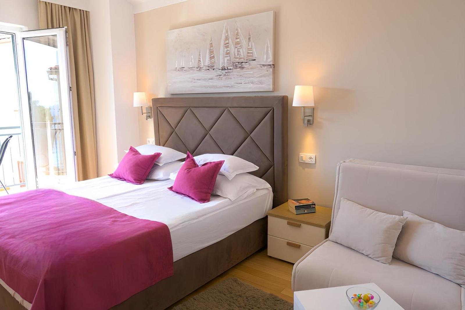 Hotel Fortuna Milna  Eksteriør billede