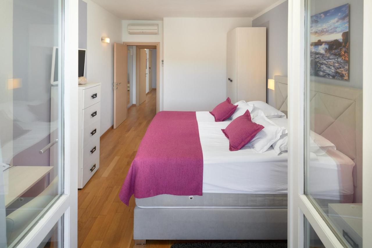 Hotel Fortuna Milna  Eksteriør billede