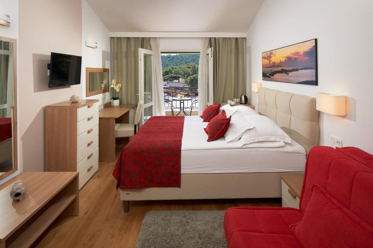 Hotel Fortuna Milna  Eksteriør billede